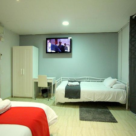 Hostel Artistic Barcelona Luaran gambar