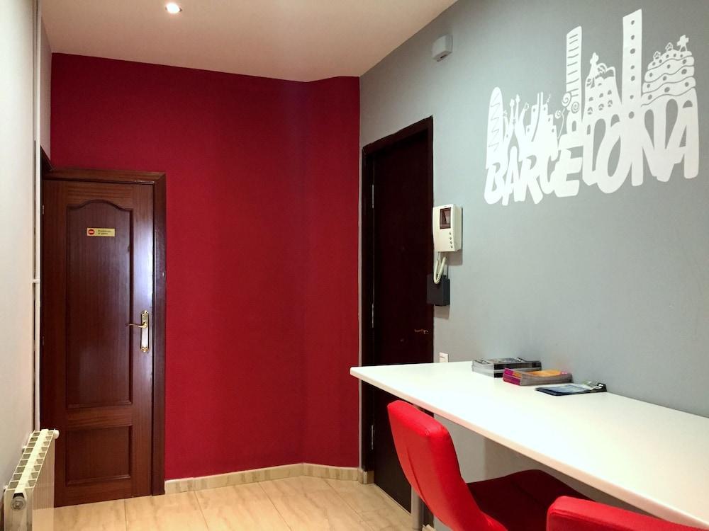 Hostel Artistic Barcelona Luaran gambar